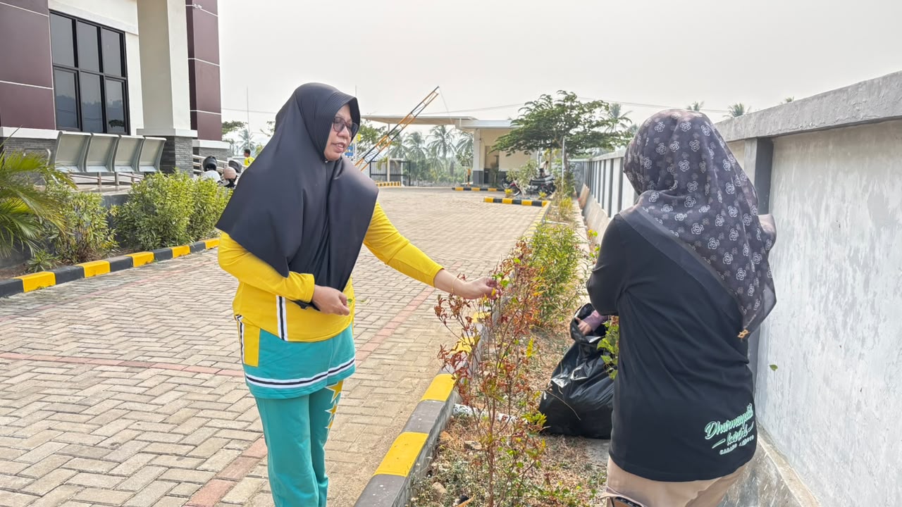 1.Kerja bakti