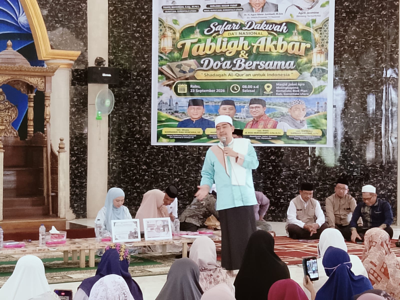 1.Tabligh Akbar